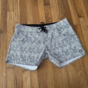 Volcom Urban Tribe Boardshort Boardie Stretch White Black Size 14